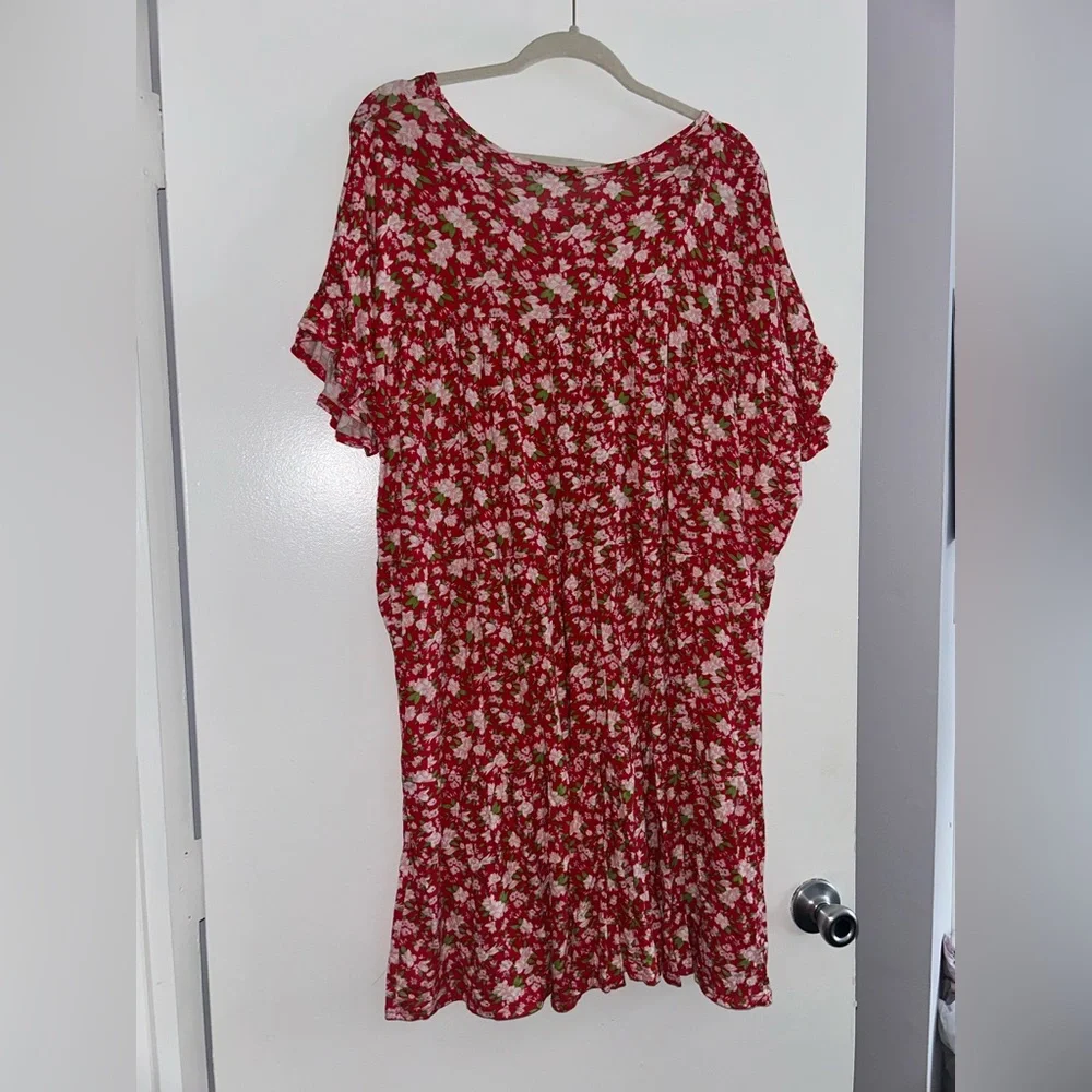 Plus size floral tiered dress - Picture 5 of 5